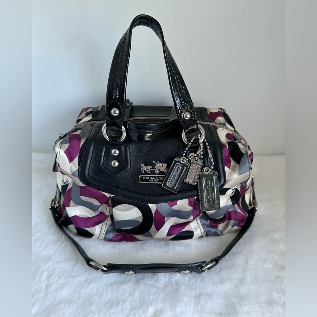 Authentic Rare Coach F0968